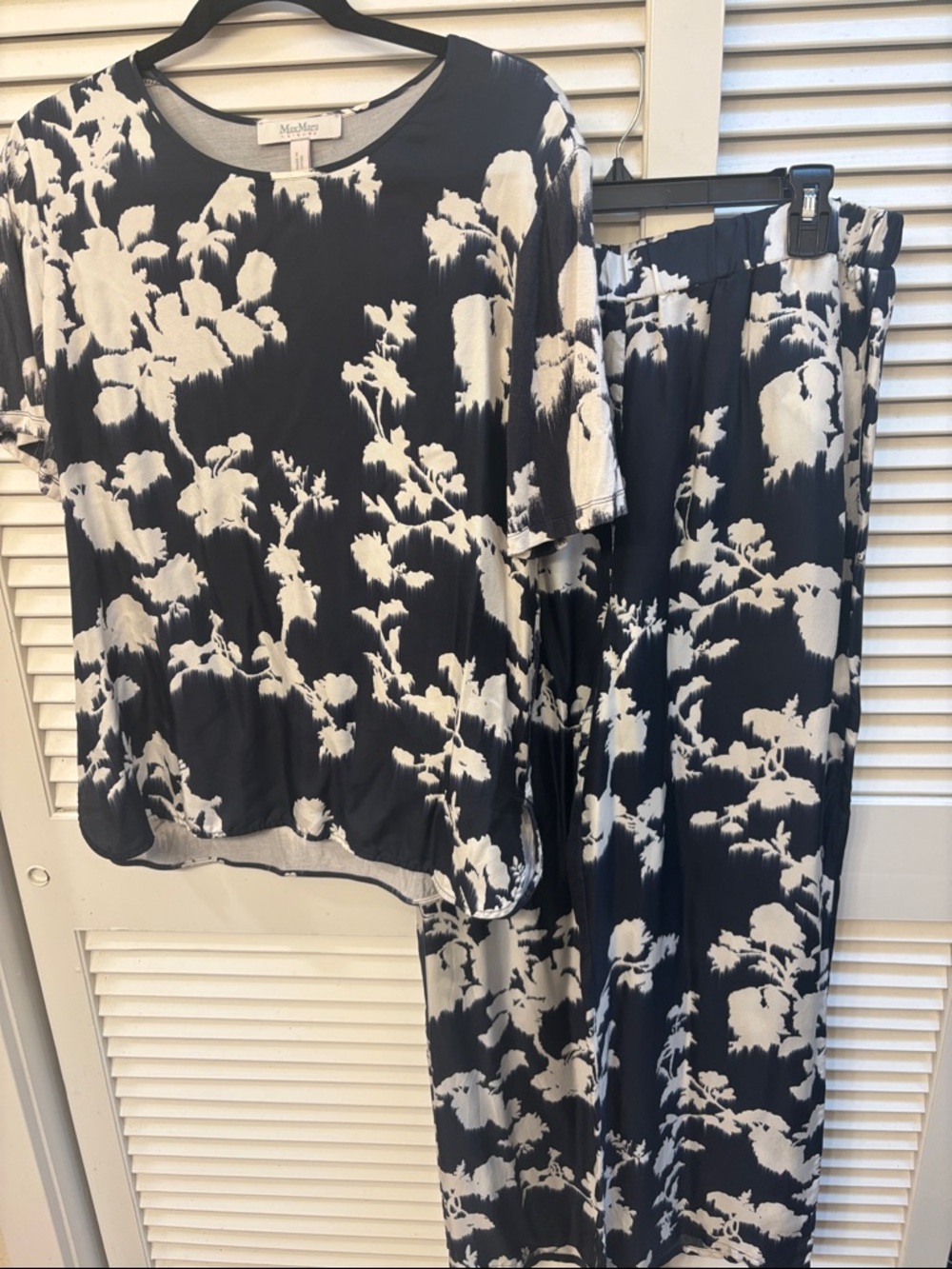 Max Mara Leisure Women’s Navy & White Floral Wide-Leg Pants Set - silk and modal